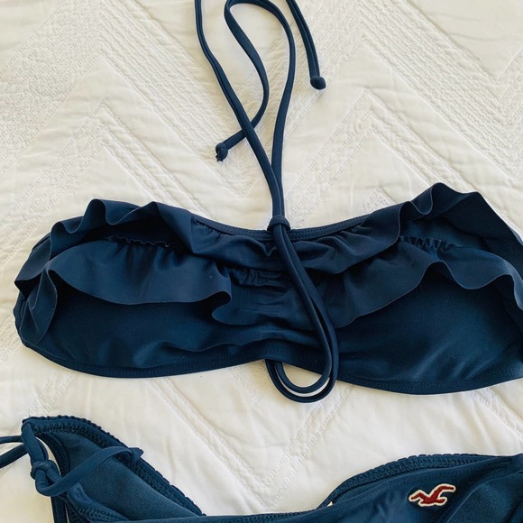 Hollister Ruffle Navy Blue 2 Piece Bikini XS M - Picture 7 of 8